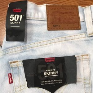 Very New Jeans (LEVI) 2020